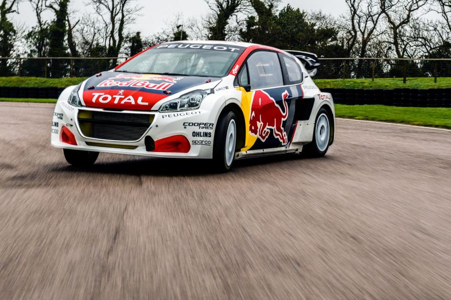  Peugeot 208 WRX 2017 года  (фото 8 из 11)